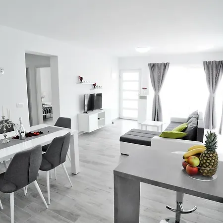 Holiday Mira Ferienhaus Zadar