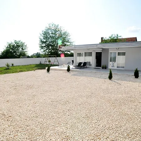 Holiday Mira Ferienhaus *
