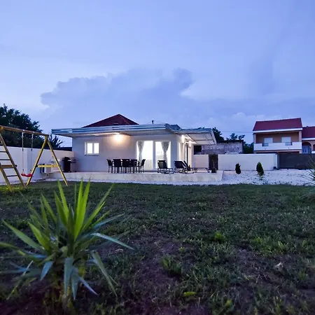 Holiday Mira Ferienhaus Zadar